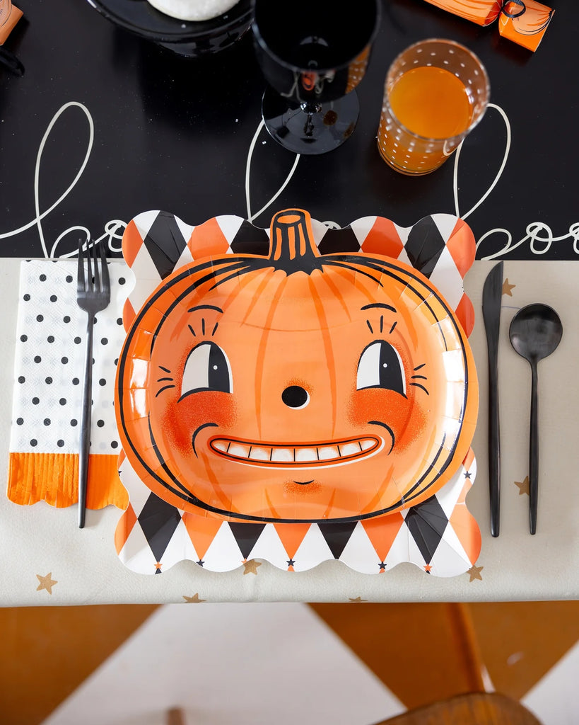 Vintage Halloween Pumpkin Paper Plate Set (9 Included)