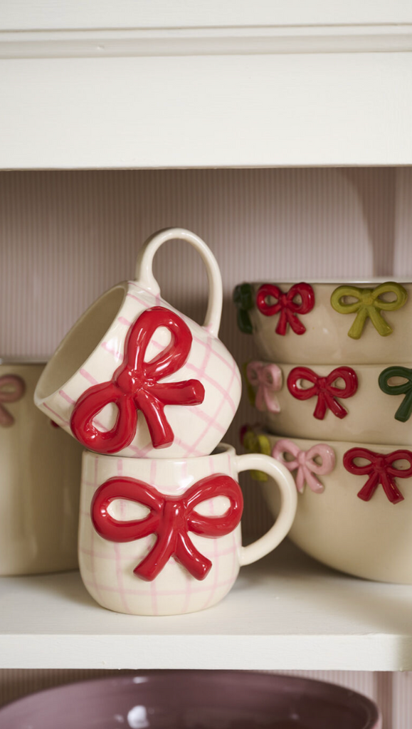 Ceramic Mug w/ Red Dimensional Bow