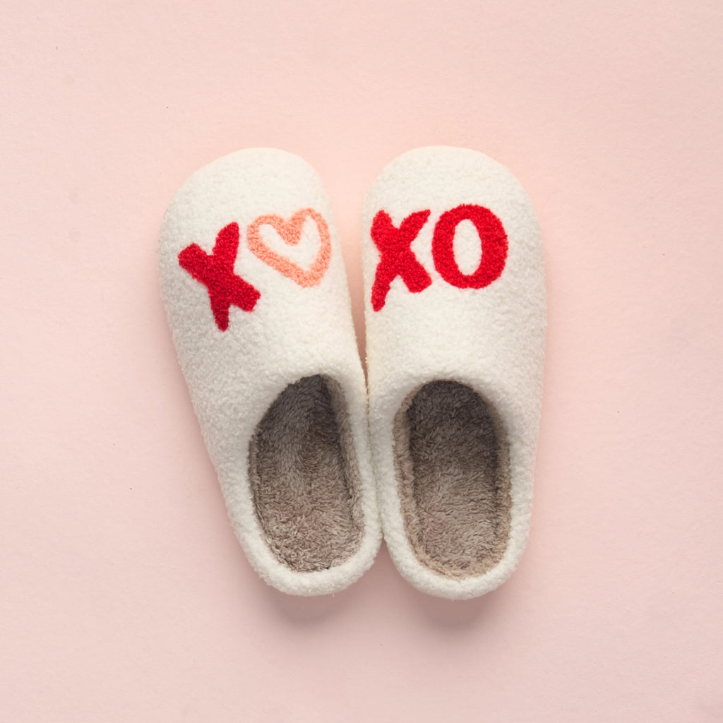 Fuzzy White "XOXO" Slippers, 2 Sizes